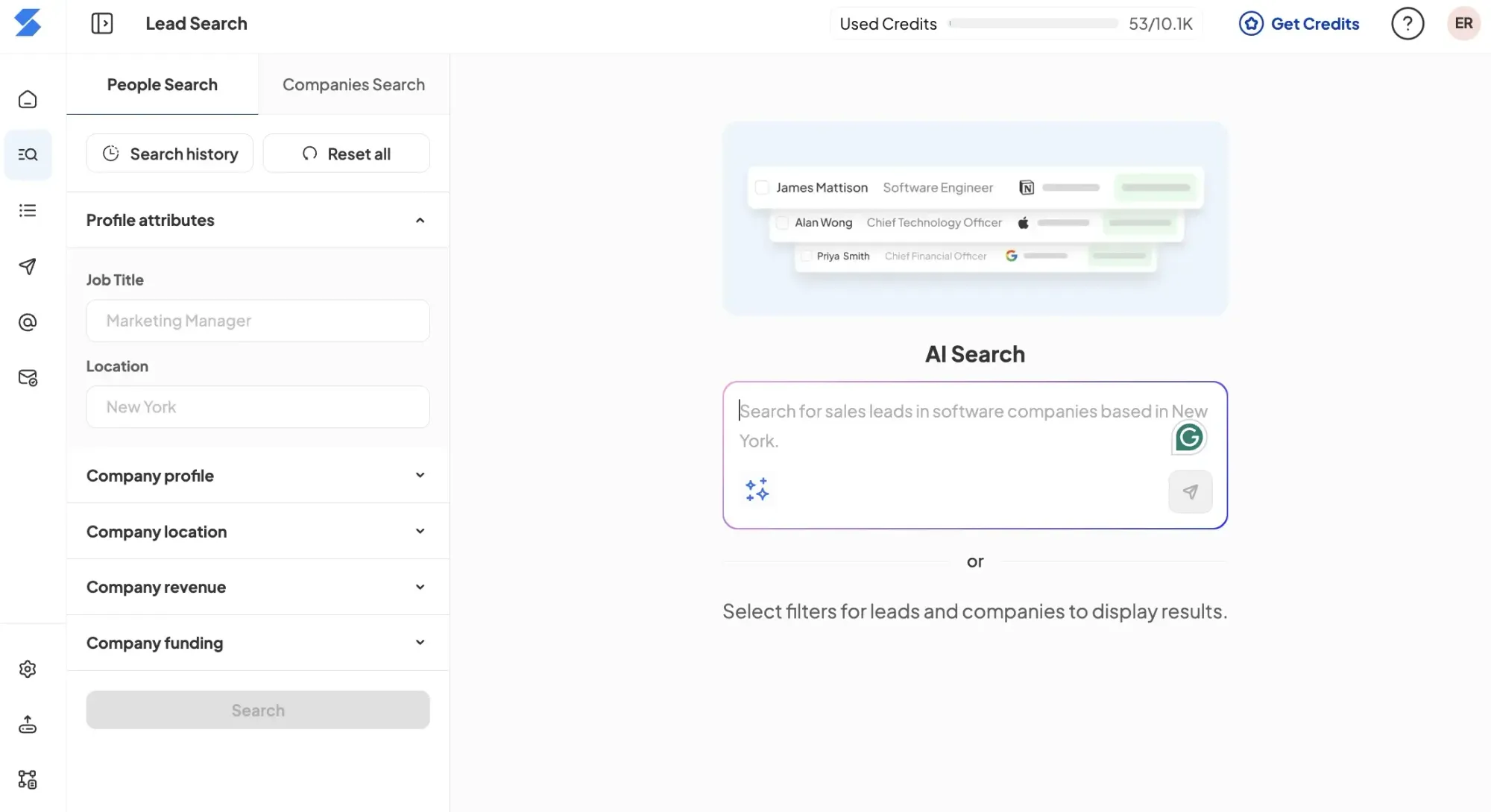 Skrapp lead finder interface for searching b2b contacts through AI search