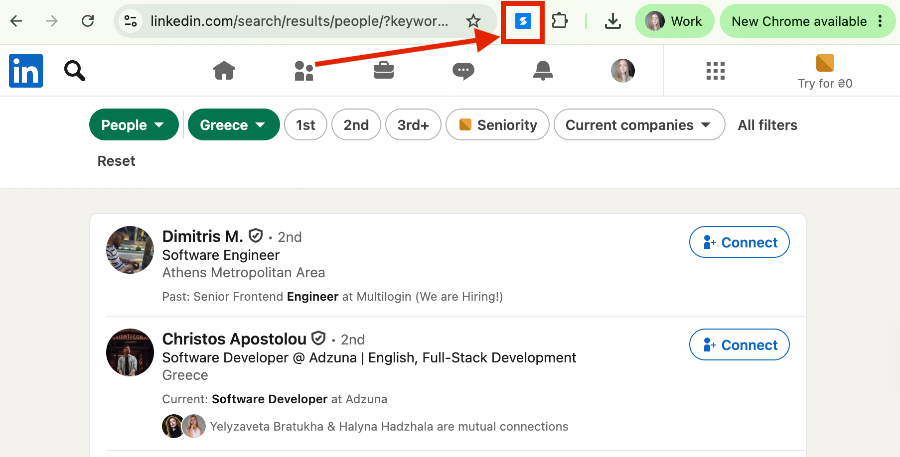 Using Skrapp extension for finding candidates' emails on LinkedIn