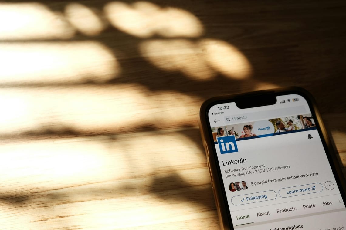 6 Linkedin Job Scams To Watch Out For In 2025 6 Linkedin Job Scams To Watch Out For In 2025